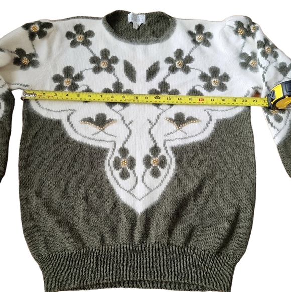 Stunning Vintage Sweater - Picture 3 of 7